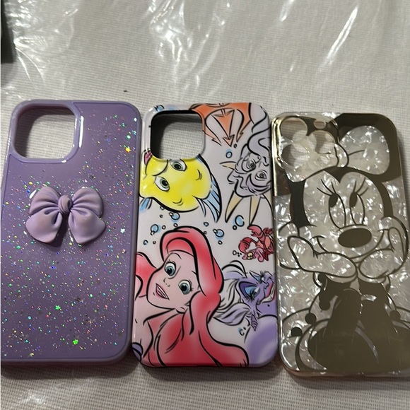I phone 13 pro max cases price is 8 each - Picture 2 of 4